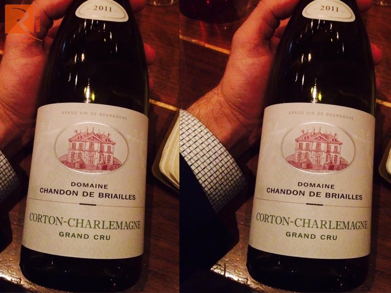 Rượu vang Pháp Corton Marechaudes Domaine Chandon de Briailles Gía rẻ