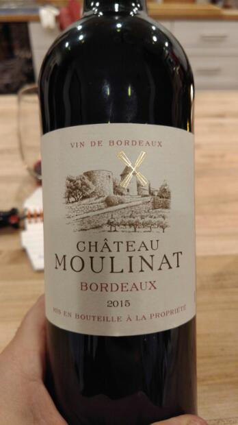 Rượu vang Chateau Moulinat Haut Medoc Rượu vang Chateau Moulinat Haut Medoc