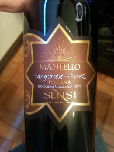 Rượu vang Mantello Sangiovese Shiraz Toscana Sensi