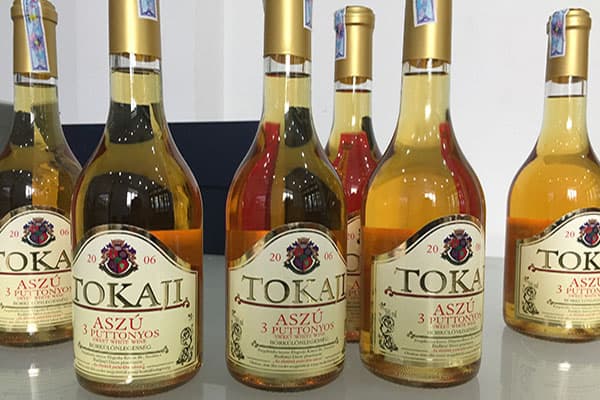 Rượu vang Tokaji Aszu 3 Puttonyos Leonis Selection