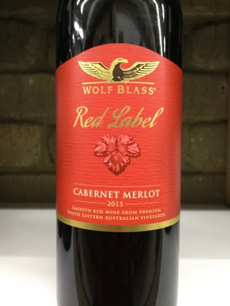 Rượu vang Wolf Blass Red Label (Red - White)