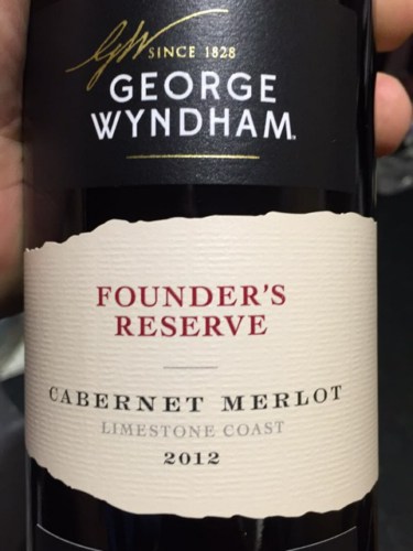 Rượu vang Wyndham Founder’s Reserve Cabernet Merlot