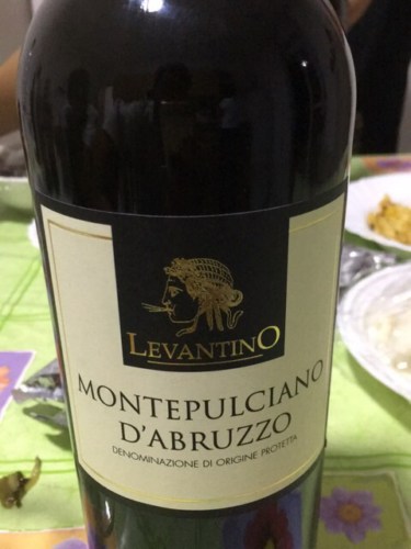 Vang Ý Levantino Montepulciano D'Abruzzo DOP Vang Ý Levantino Montepulciano D'Abruzzo DOP